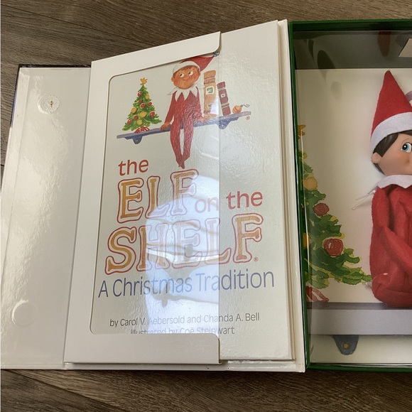 New Elf on the Shelf - Picture 3 of 4